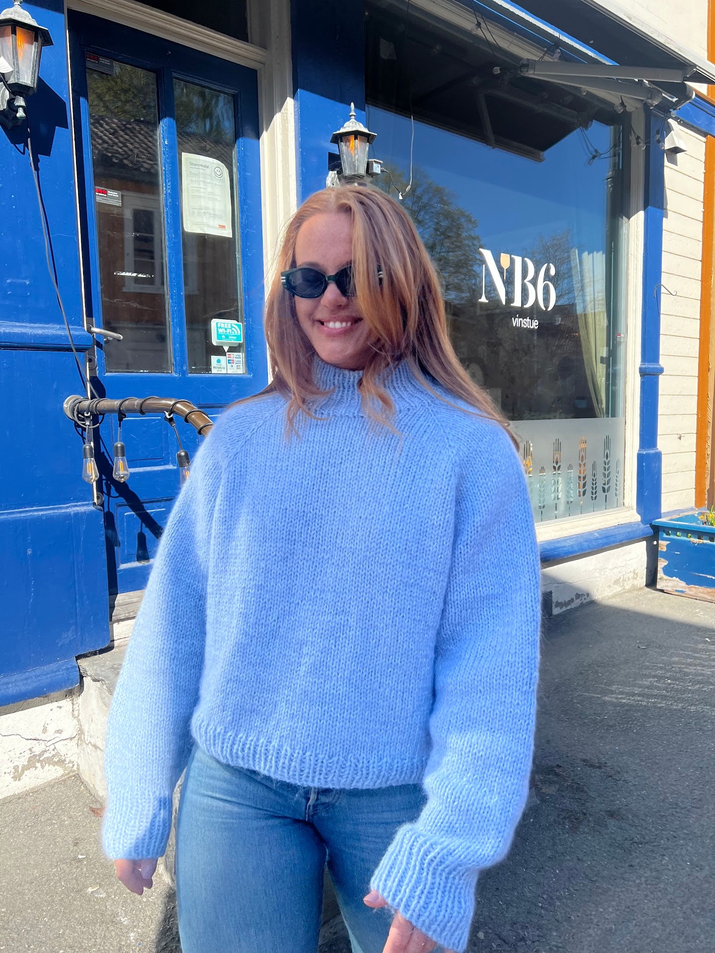 Oversized raglan sweater from Dreamknit's design tool