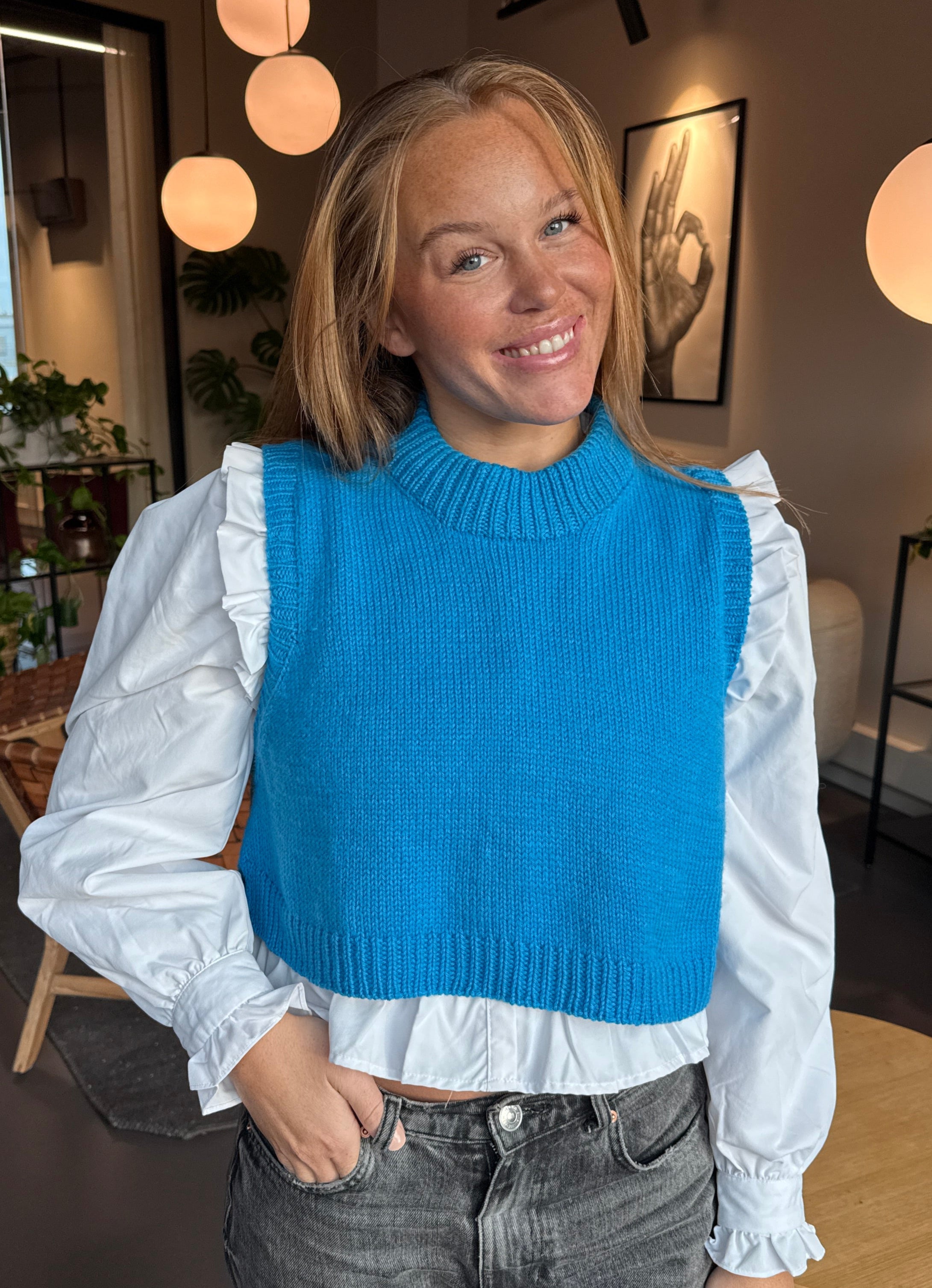 Cropped slipover pattern from Dreamknit's design tool, knitted in Pop Merino from HipKnitShop