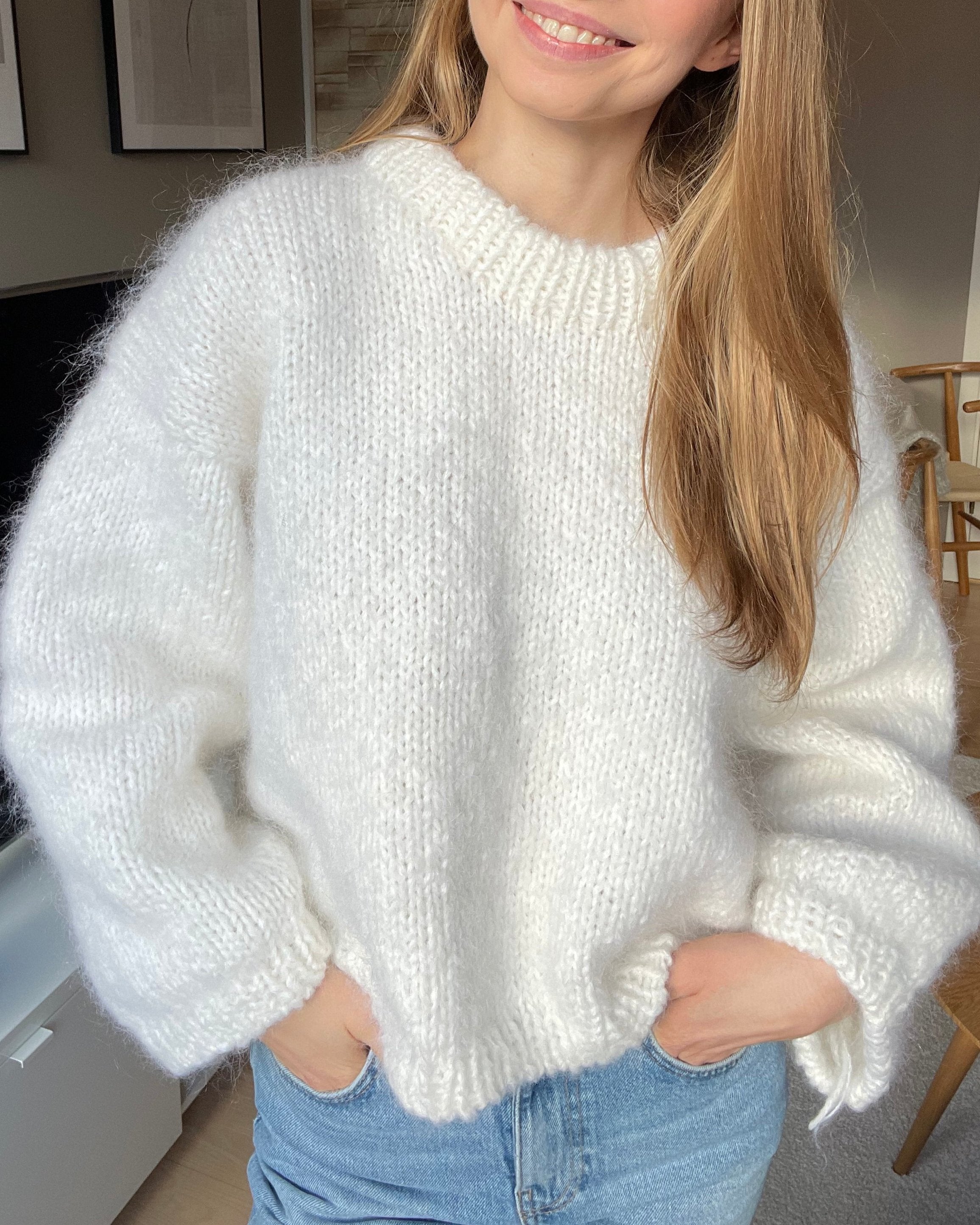 Chunky sweater pattern from Dreamknit's design tool, knitted in Pus from Du Store Alpakka and Myk Påfugl from Dale Garn