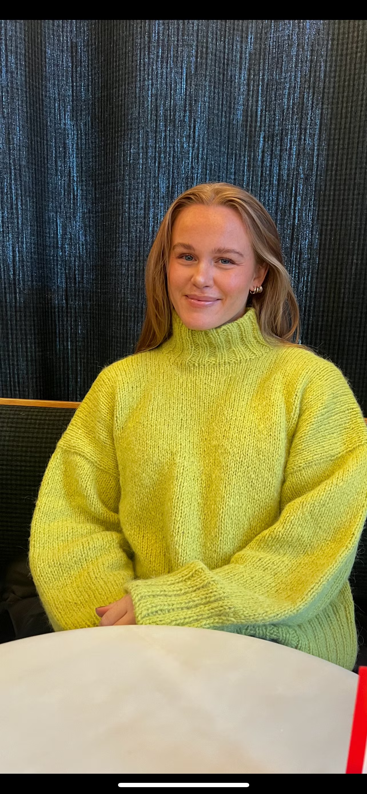 Sweater pattern from Dreamknit's design tool, knitted in Tynn Peer Gynt and Børstet Alpakka from Sandnes Garn