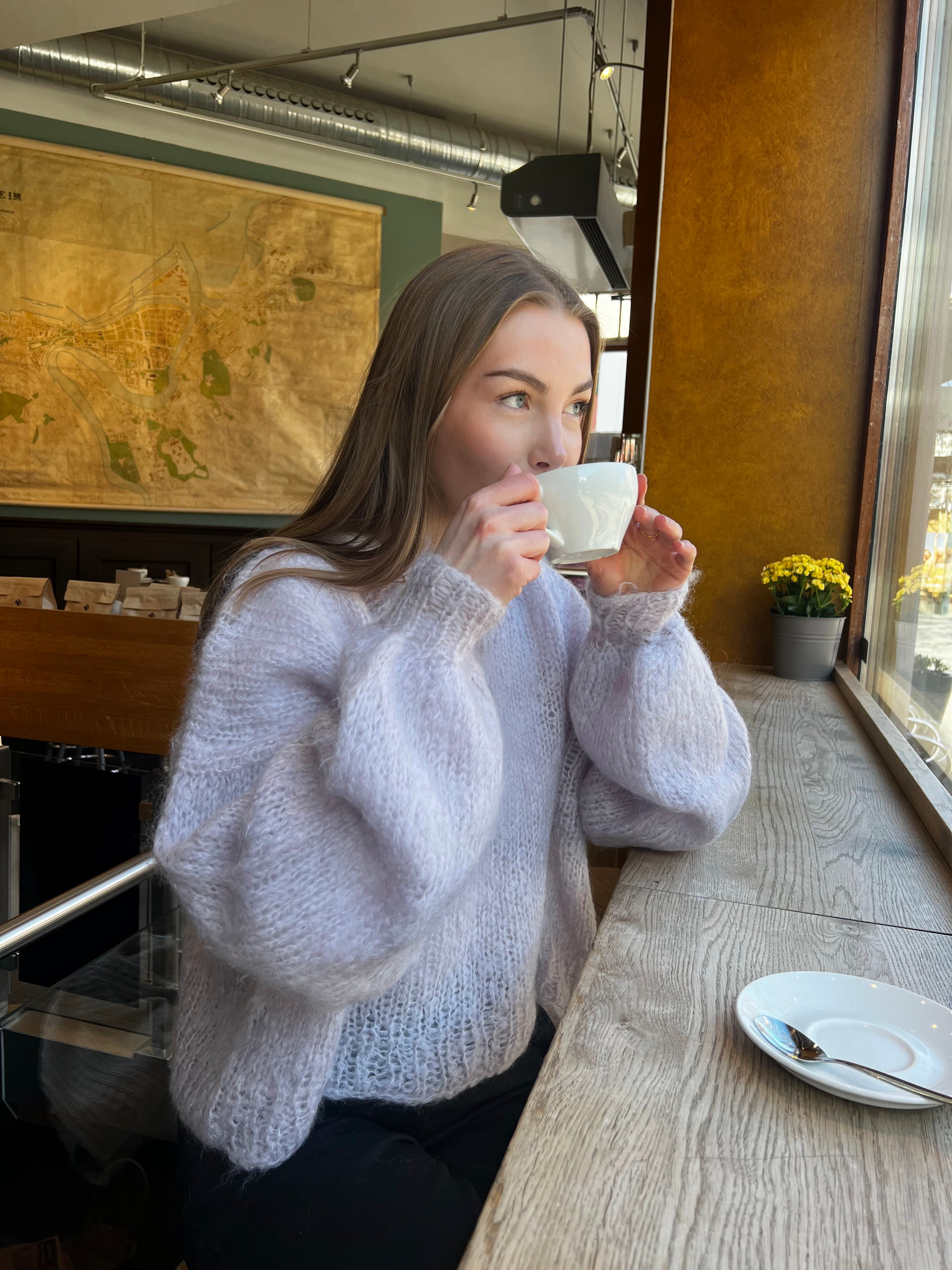 Newbie Sweater from Dreamknit is a beginner friendly knitting pattern, made with chunky mohair yarns