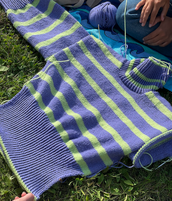 Pepper Sweater from Dreamknit knitted in Un-told Supreme Wool - Striped, oversized sweater with twisted ribbing and mock neck