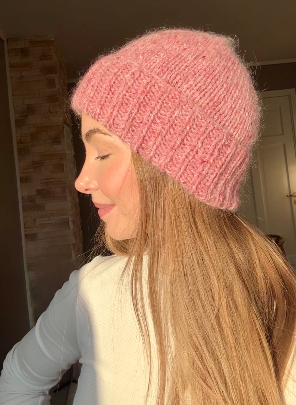 Beanie from Dreamknit's design tool, knitted in Isager Aran Tweed