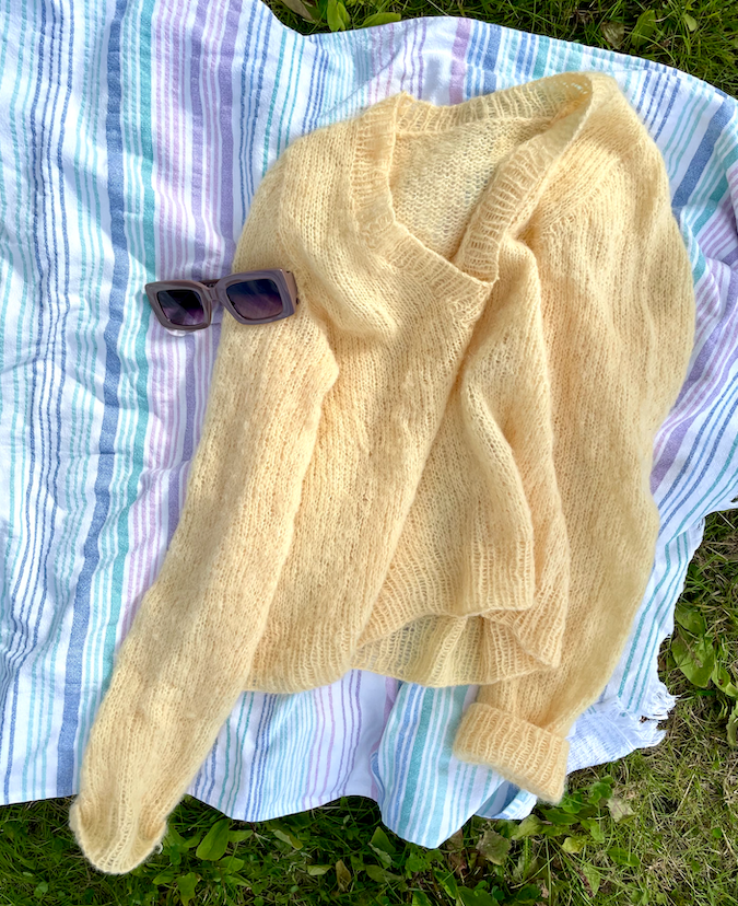Mohair, v-neck sweater pattern from Dreamknit's design tool, knitted in Rauma Alpaca SIlk